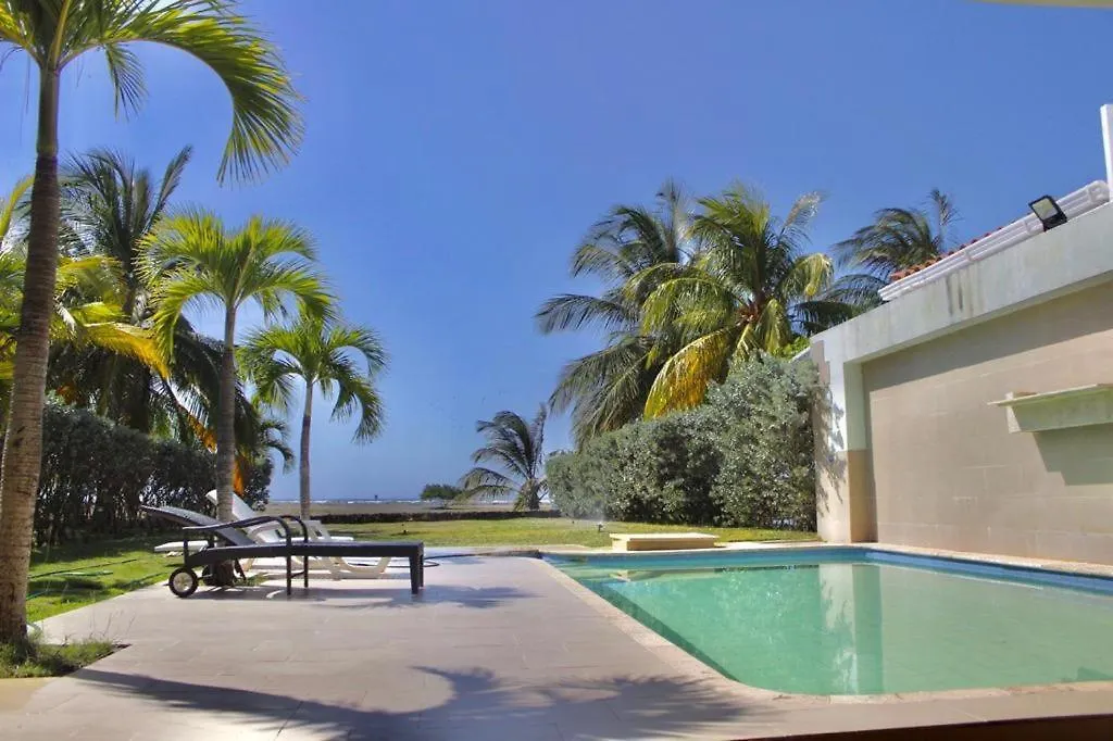 La Villa Playa Frente Al Mar Cartagena 0*,